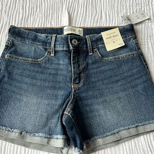 NWT Abercrombie Kids Low Rise Midi Jean Shorts, Sz. 15-16